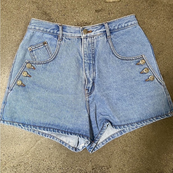 Vintage high waist denim shorts 80s Jean shorts 1980s denim